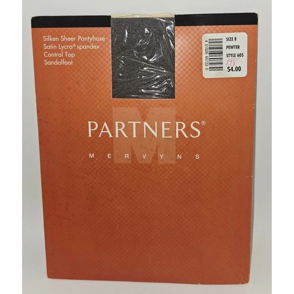 Partners by Mervyns Silken Sheer Control Top Pantyhose Size B Pewter 605 NIP